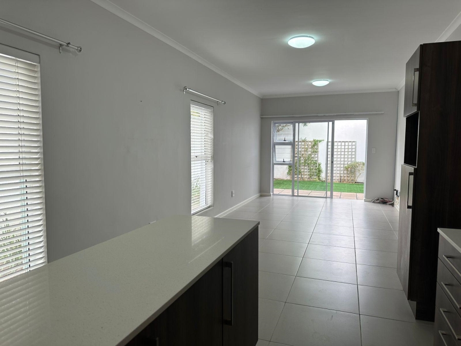 To Let 3 Bedroom Property for Rent in Burgundy Estate Western Cape